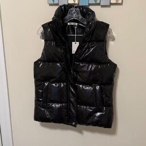 Dex Women's Shiny Black Puffer Vest Jacket / Size XS / Brand NWT / Zips w/Snaps
